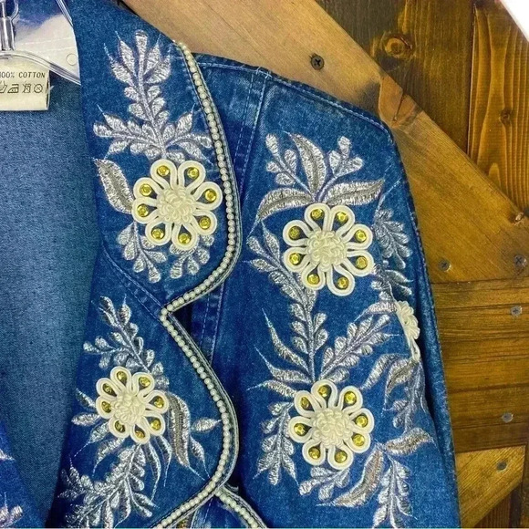 Vintage 80s Denim Jean Jacket Embroidered Double Breasted Acid Wash Size… - Picture 3 of 10